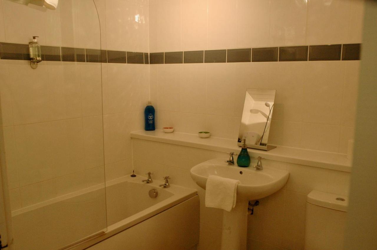 Fabulous Stylish Flat In Merchant City & Free Secure Parking Glasgow Exteriör bild
