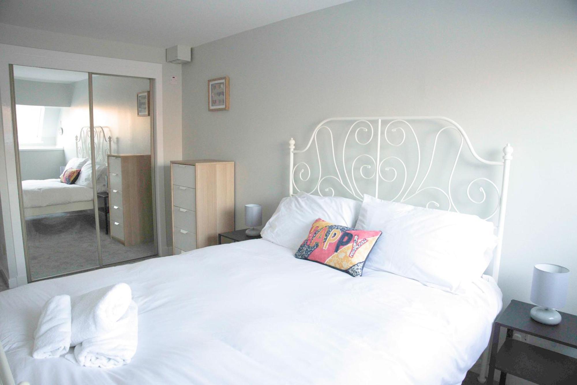 Fabulous Stylish Flat In Merchant City & Free Secure Parking Glasgow Exteriör bild